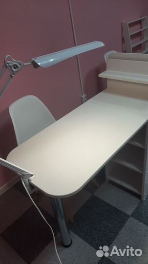 Маникюрный стол складной бу