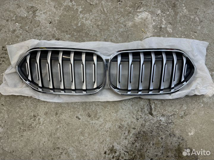 Решетка радиатора bmw f44