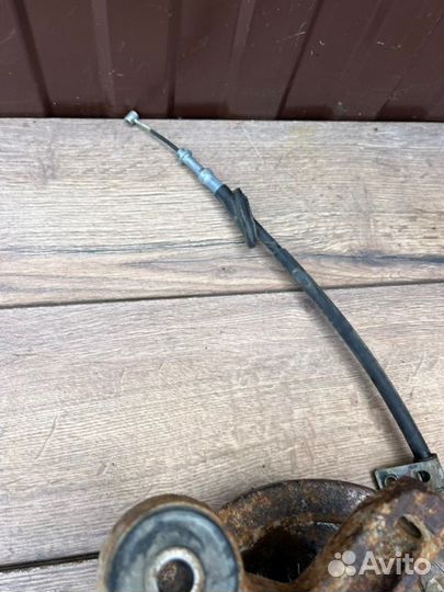 Цапфа кулак задняя левая Subaru Impreza GF6 EJ18E