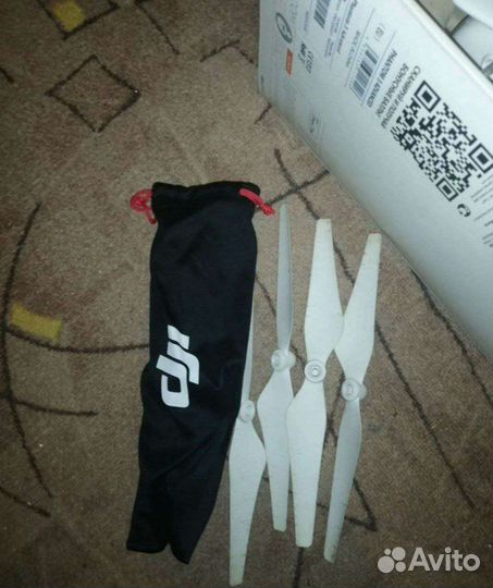 Квадрокоптер dji