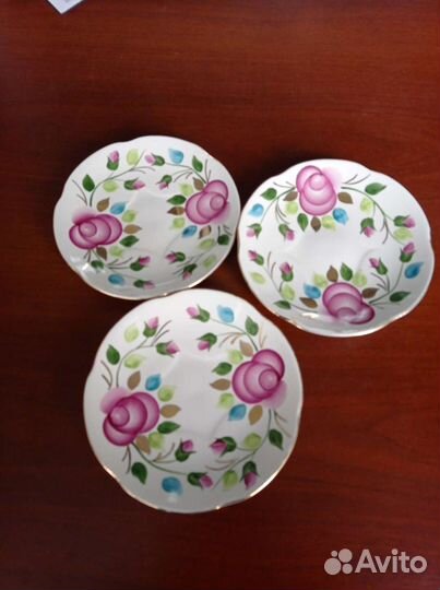 Блюдце, розетки