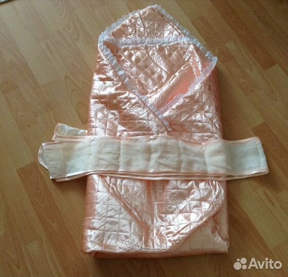 Продам Нарядный пододеяльник на выписку