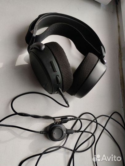 Наушники Steelseries Arctis Pro