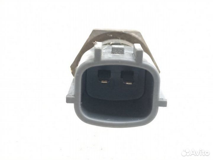 Датчик температуры охлаждающей жидкости Nissan