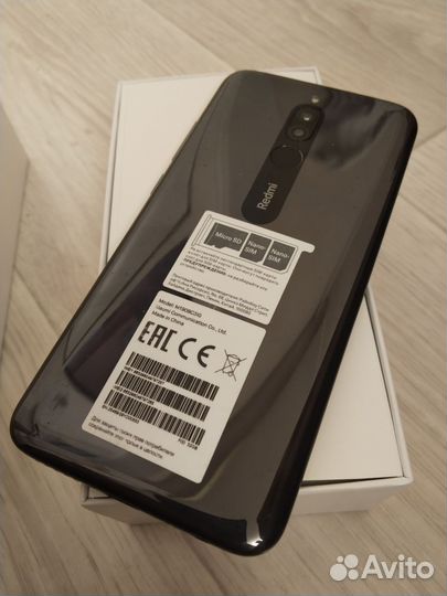 Xiaomi Redmi 8, 3/32 ГБ