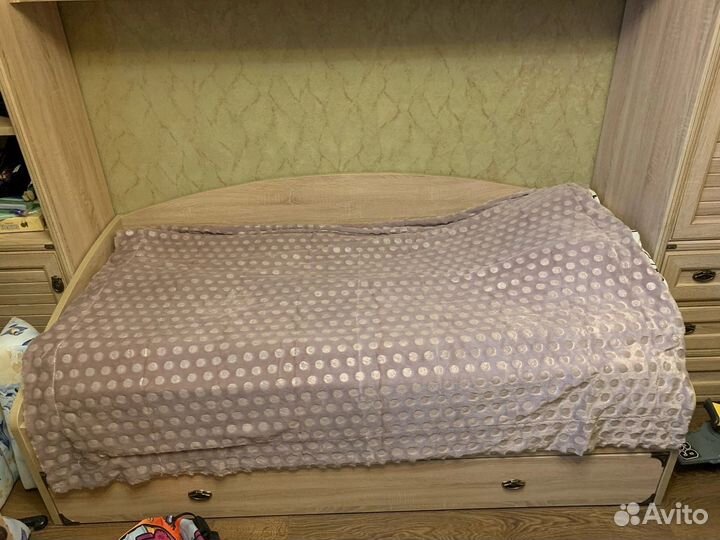 Детская стенка с кроватью