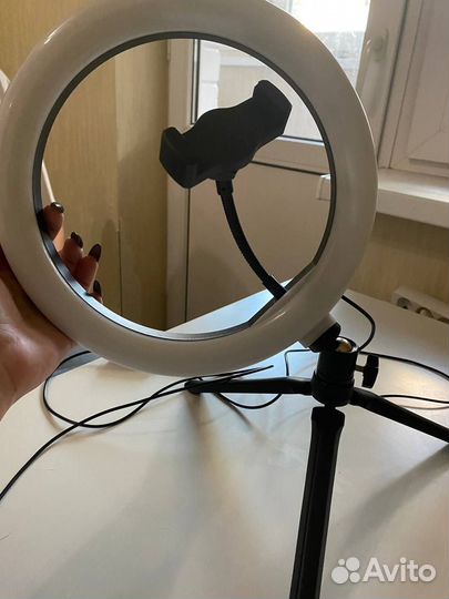 Кольцевая лампа со штативом