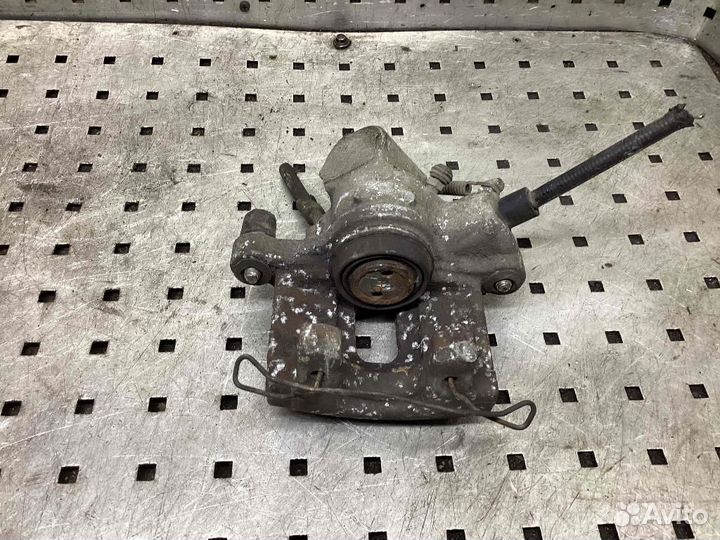 Суппорт задний левый Opel Vectra C