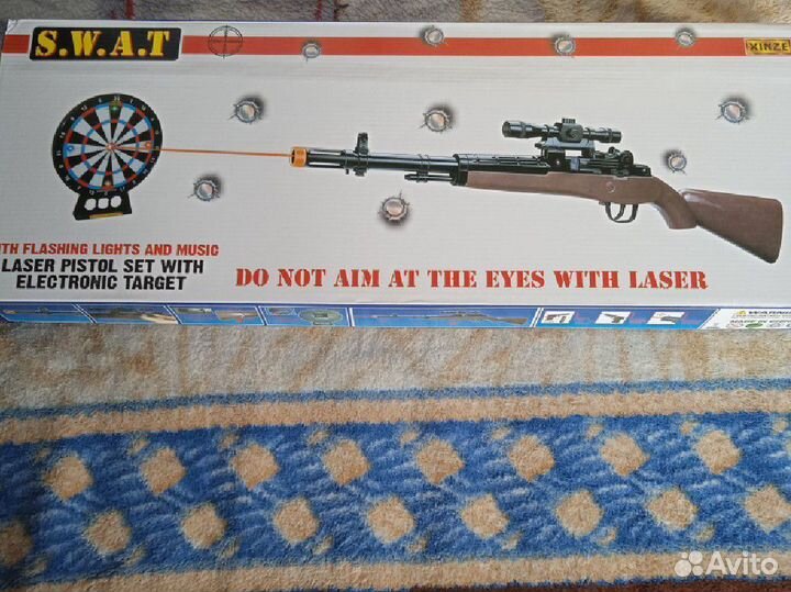 Снайперская винтовка с лазером и мишенью