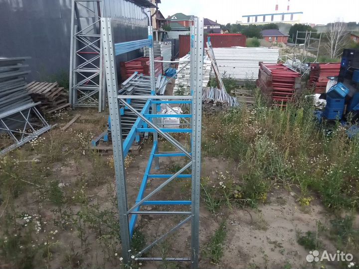 Грузовые стеллажи солос (много)