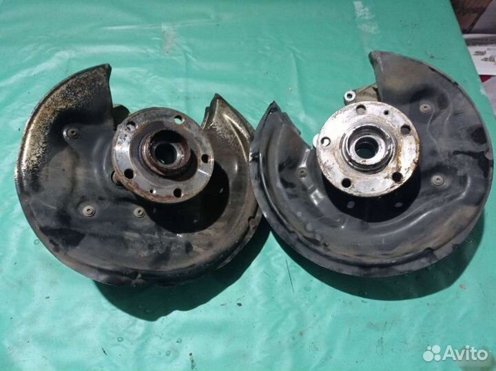 Кулаки задние Volkswagen Tiguan