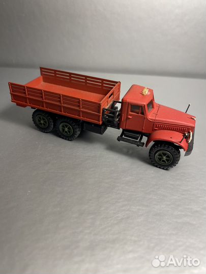 Модель Краз-тягач