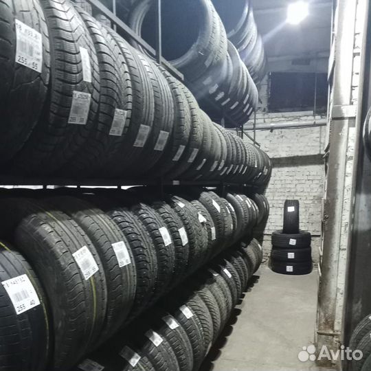 Bridgestone Blizzak Revo1 215/65 R16 98Q
