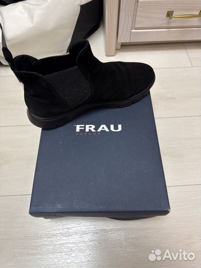 Ботинки женские