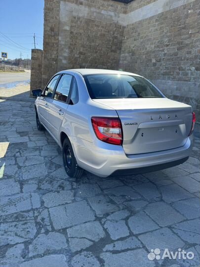 LADA Granta 1.6 МТ, 2023, 48 км