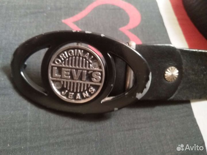 Мужской ремень levis
