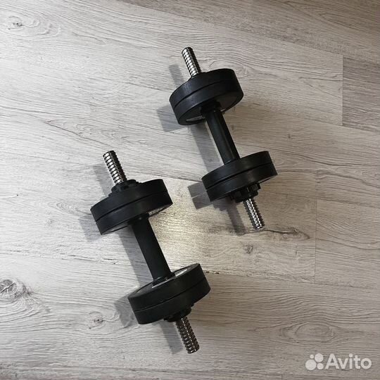 Гантели новые 8 шт по 2.5 кг (общий вес 22.800)