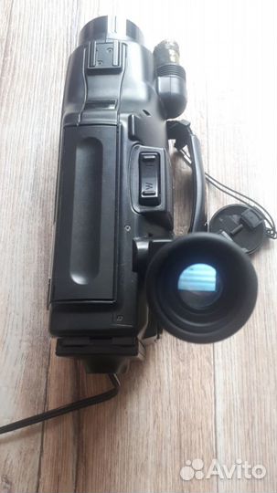 Видеокамера sharp VL-N1S