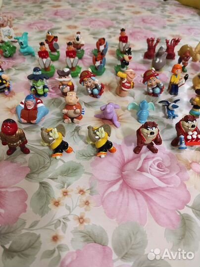 Игрушки из киндера пакетом