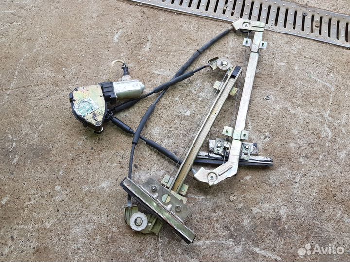 Электростеклоподъемник правый LADA калина