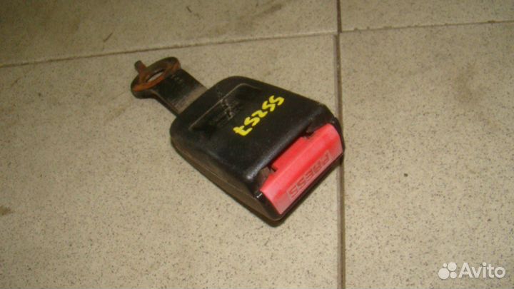 Ответная часть ремня безопасности Renault Logan I