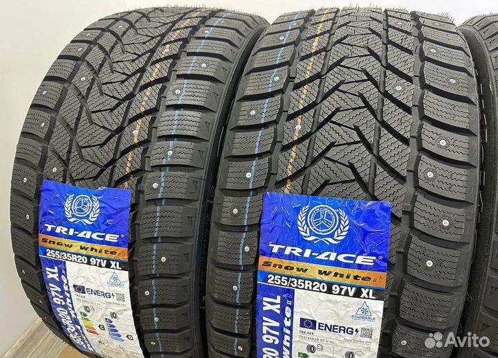 Tri Ace Snow White II 255/35 R20 53J