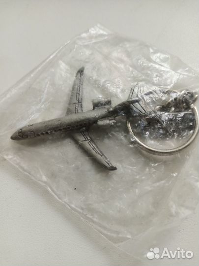 Брелоки Бомбардье самолёты CRJ, C Series и Q400