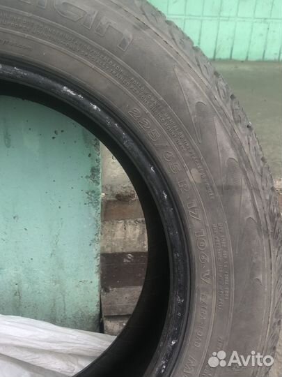 Nokian Tyres WR 225/65 R17 106