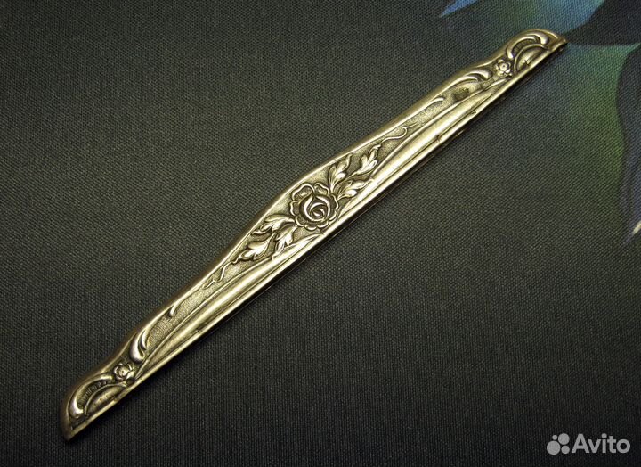 Серебряное навершие расчёски