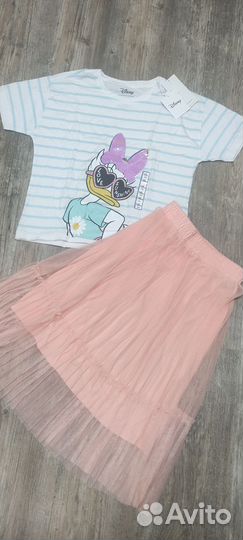 Комплекты новой одежды для девочки