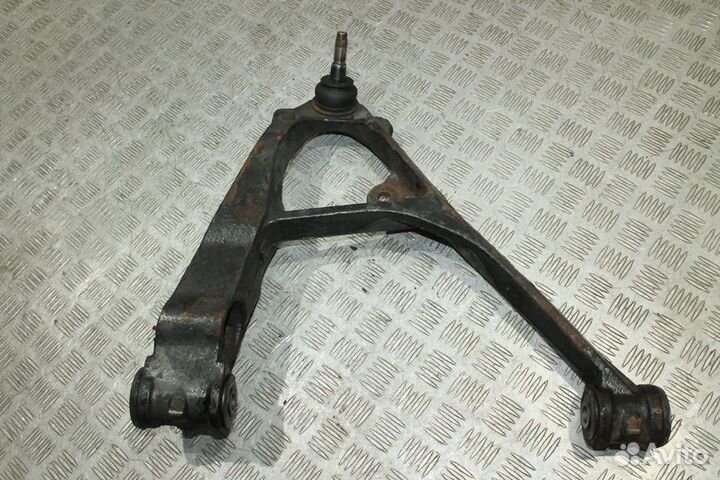 Рычаг передний правый Chevrolet Tahoe 2 GMT800