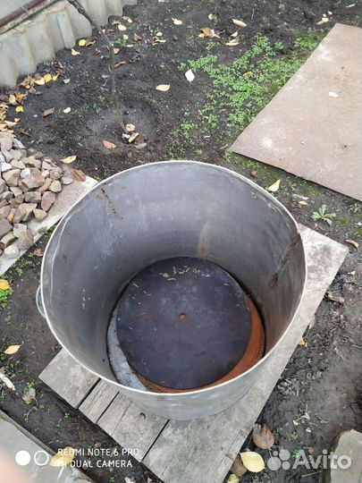 Кастрюля из нержавеющей стали