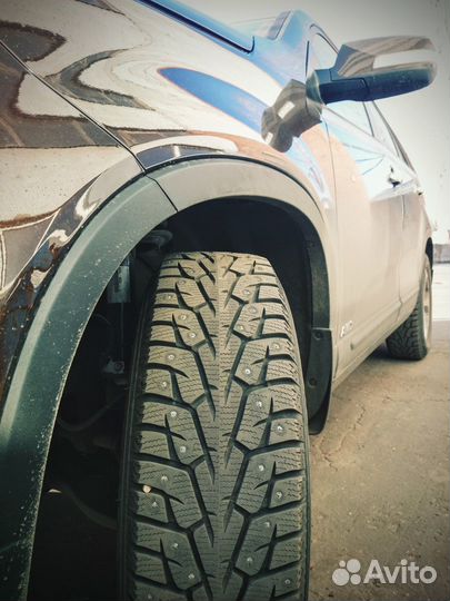 Yokohama Ice Guard Stud IG55 275/40 R20 127