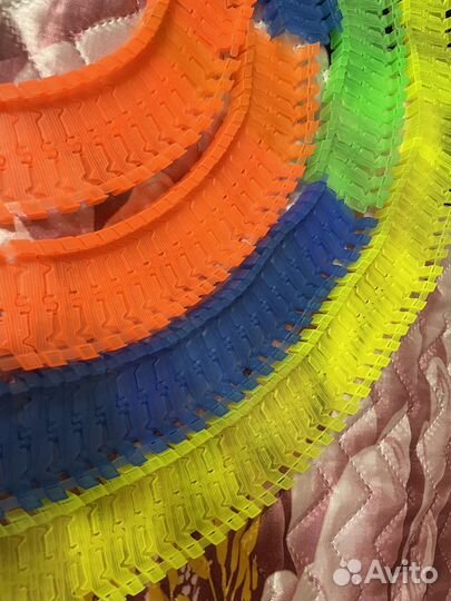 Гоночная трасса Magic-Tracks 440 деталей 2 машинки