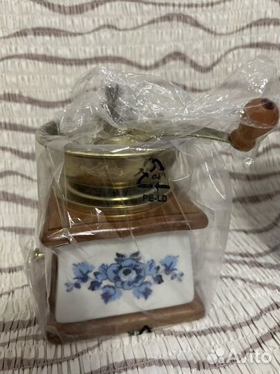 Кофемолка bergner