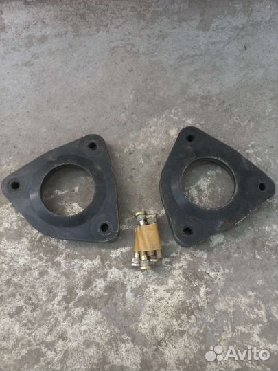 Проставки для увеличения клиренса KIA Ceed 1