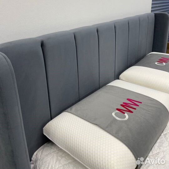 Кровать с подъемным механизмом новая