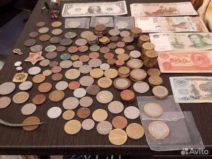 Монеты и банкноты обмен на ноутбук