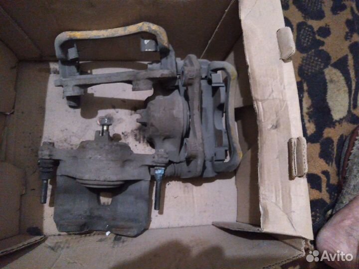 Nissan Sunny Суппорта пере