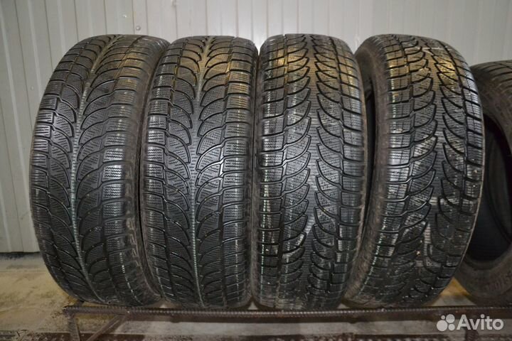 Bridgestone Blizzak LM-80 215/65 R16 98H