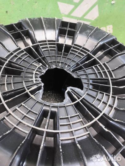 Ниша запасного колеса Мерседес Бенз 210 Е-класс