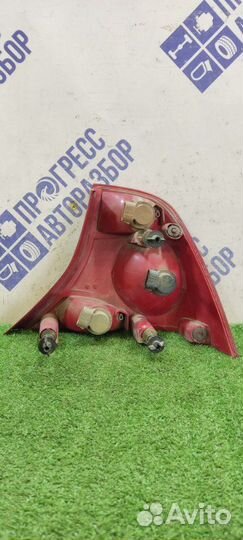 Фонарь задний левый Ford Focus 1 седан 2.0 2002