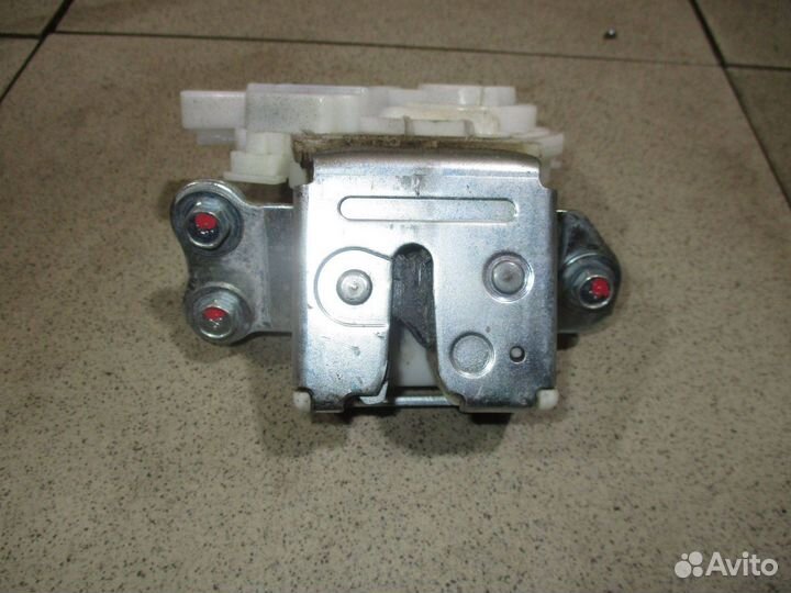 Замок багажника Mitsubishi Outlander (GF)