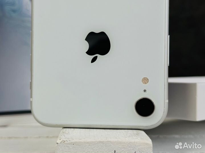iPhone Xr, 128 ГБ