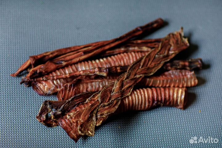 Сухие лакомства для собак и кошек