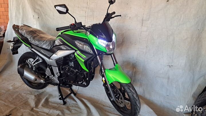 Мотоциклы 300кубов