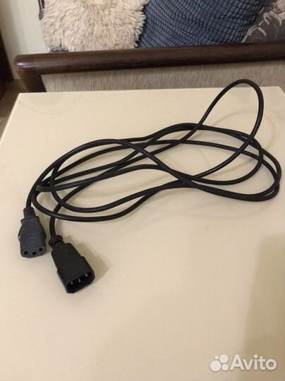 Кабель питания к компьютеру