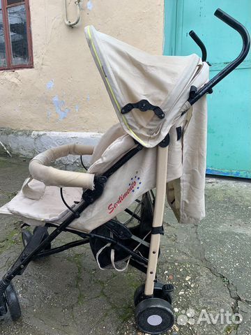 Прогулочная коляска