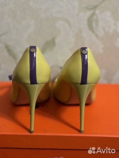 Туфли желтые кожанные 38