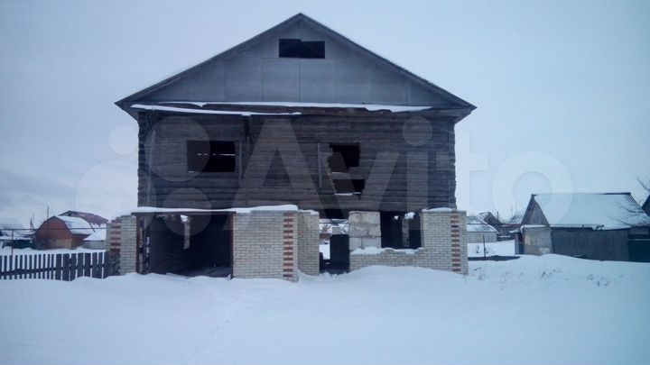 Дом 300 м² на участке 15 сот.